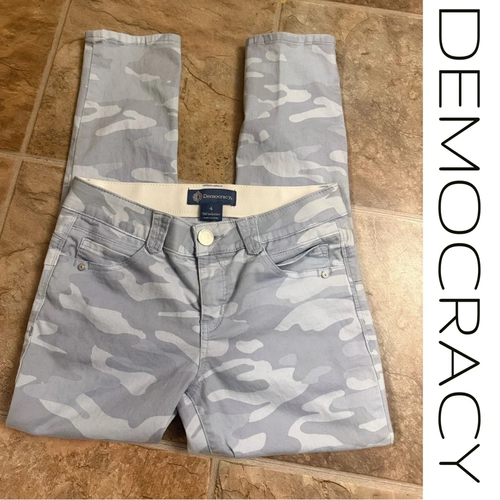Democracy Light Gray Camouflage Democracy “Ab”solution Gray Skinnies Size 4 - Picture 1 of 5